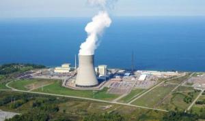 浙江省人民代表大會常務委員會關于廢止《浙江省核電廠輻射環境保護條例》等三件地方性法規的決定